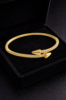 Bracelete Feminino Flecha Cravejado banhado a ouro 18K